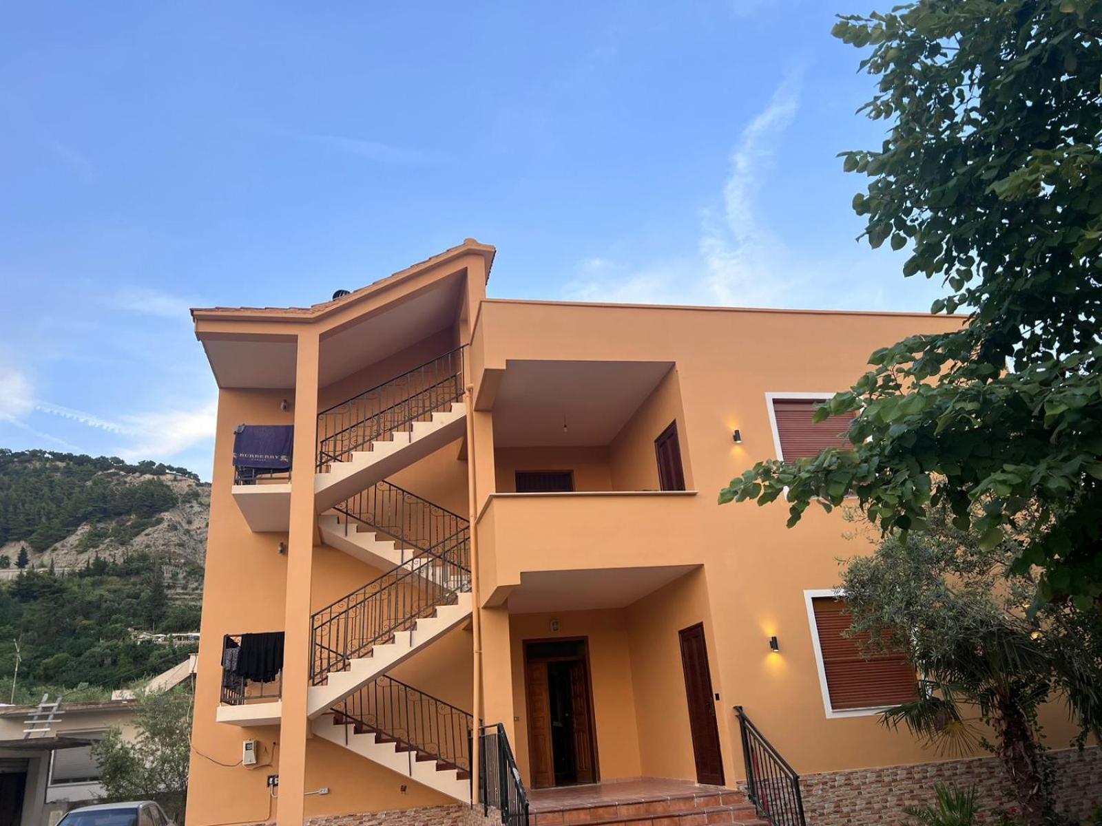 Vila Magis Vlore Luaran gambar